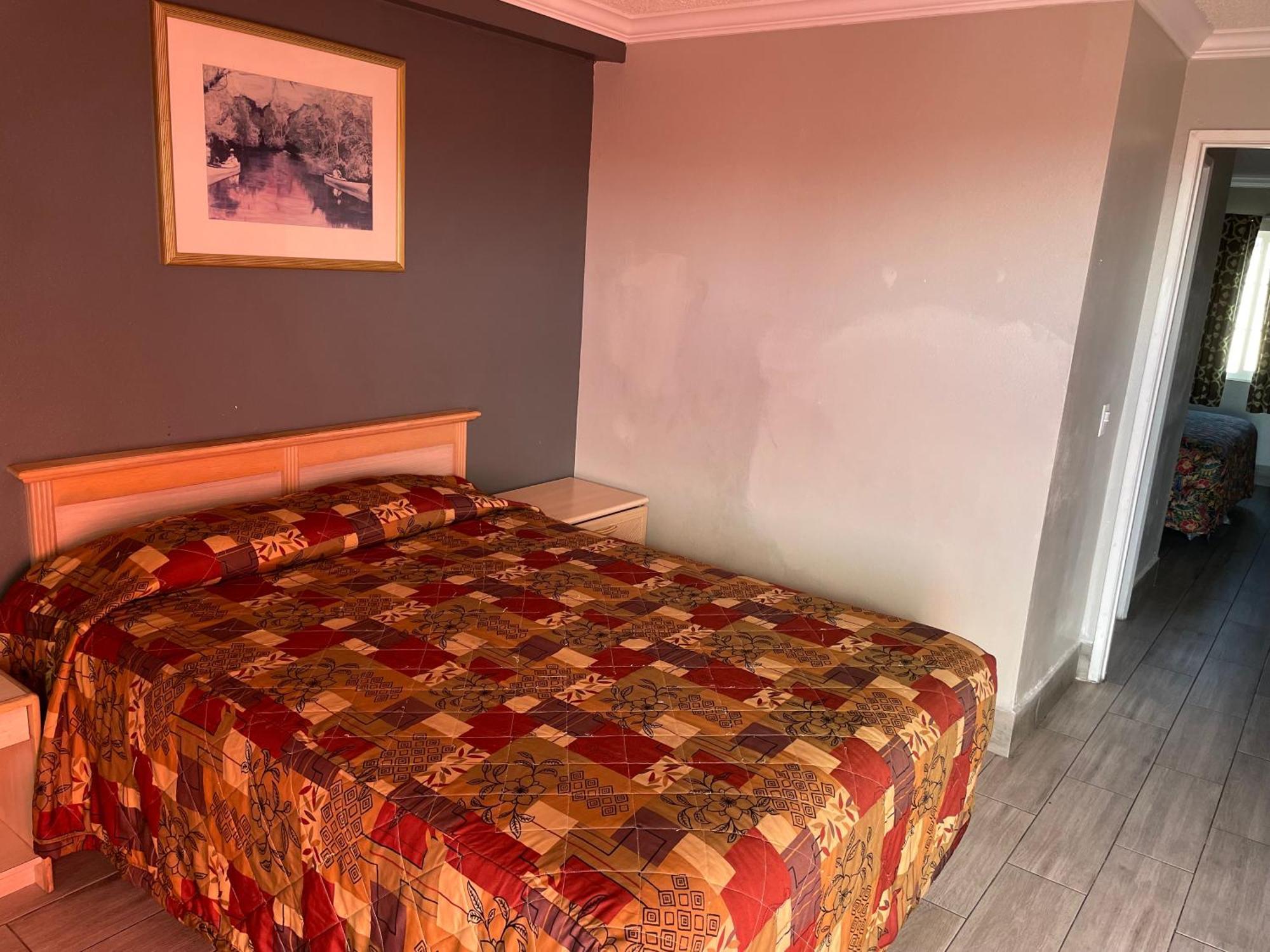Heritage Inn And Suites 科洛纳 外观 照片